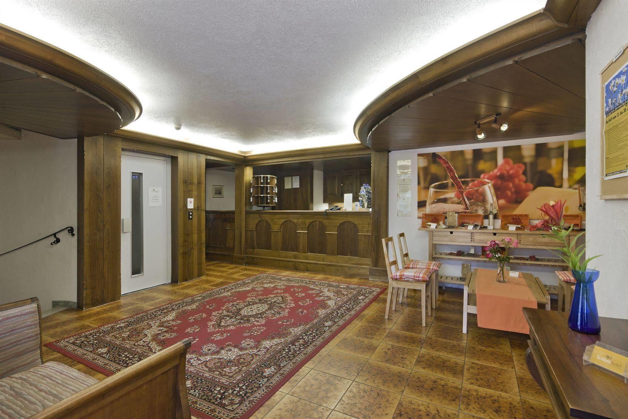 Schlosshotel - Self Check-In Hotel Brig Kültér fotó